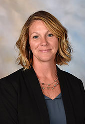 Headshot of Discovery School Director Robyn Paine.