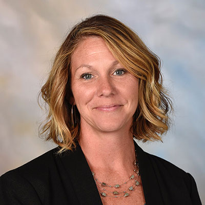 Headshot of Discovery School Director Robyn Paine.